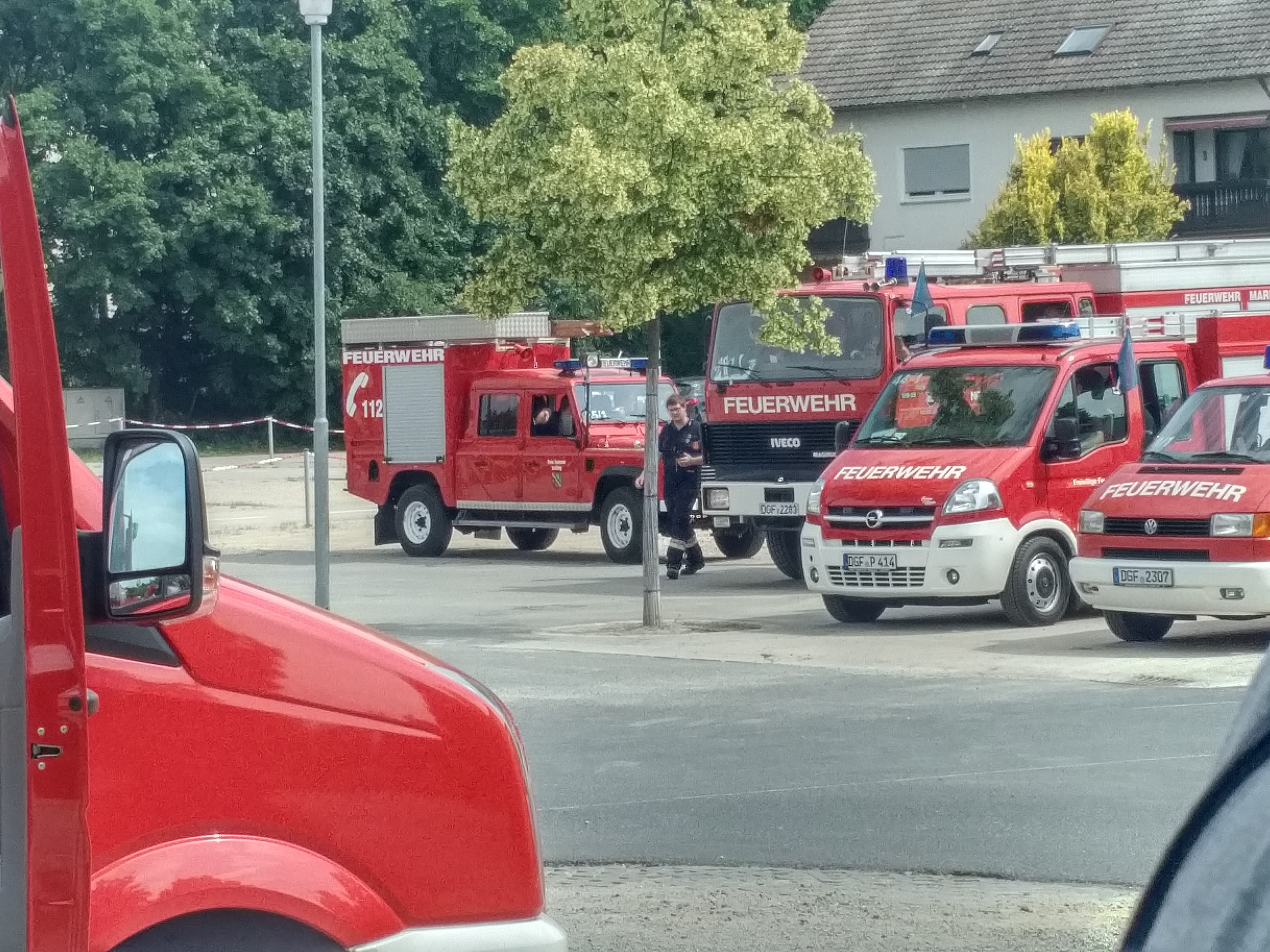 Feuerwehr Homburg rettet Marder aus Fallrohr